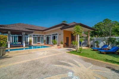 带花园的三卧室泳池别墅 — Rawai Private Villas - Pools and Garden
